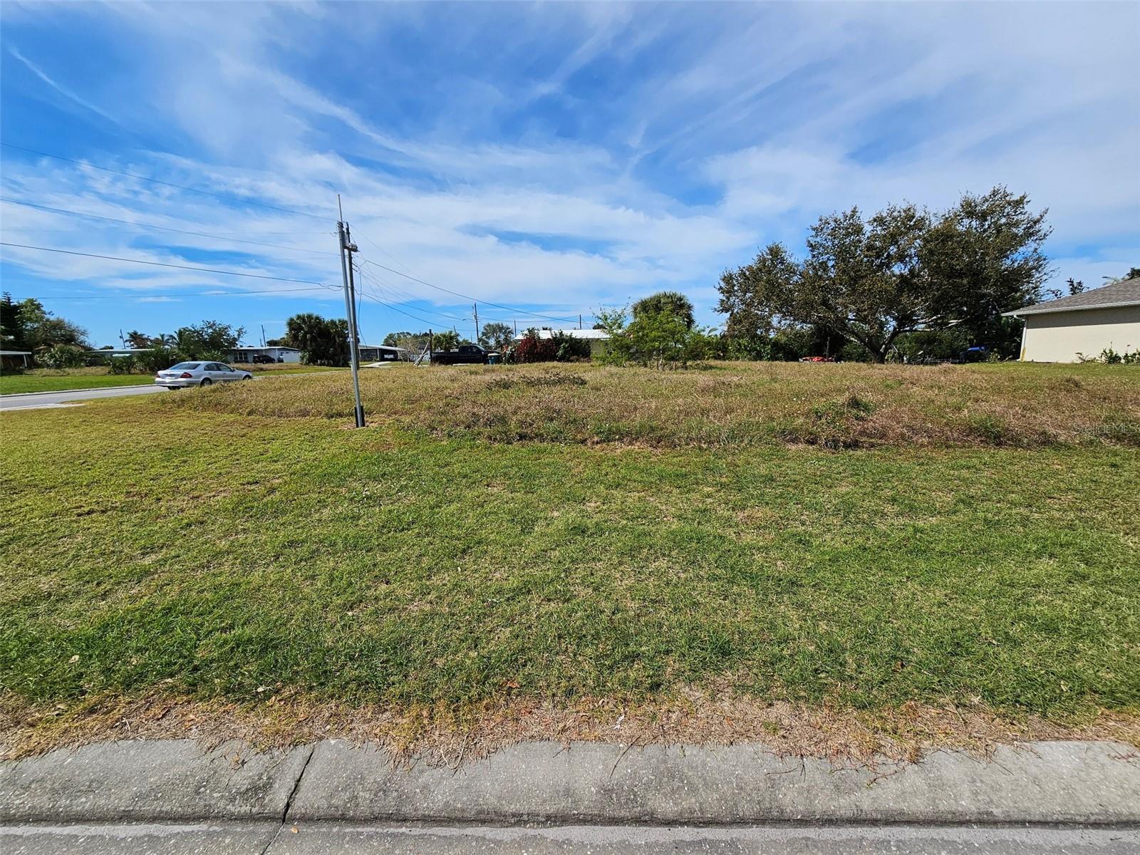 PORT CHARLOTTE - Land