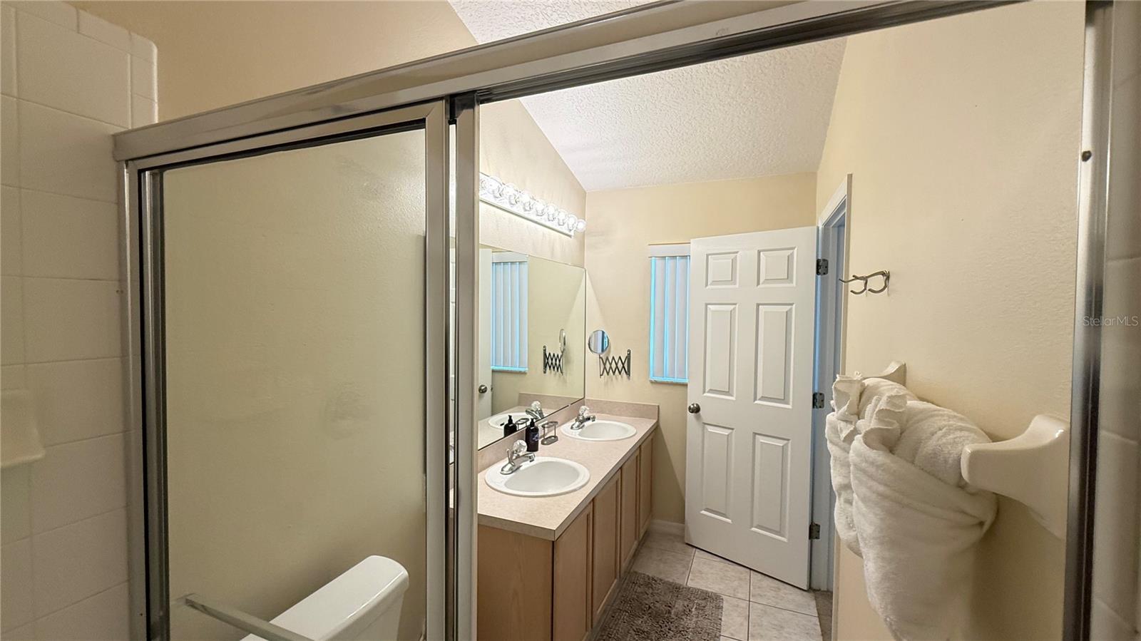 ROLLING HILLS ESTATES UNIT 2 AT FORMOSA GARDENS - Residential