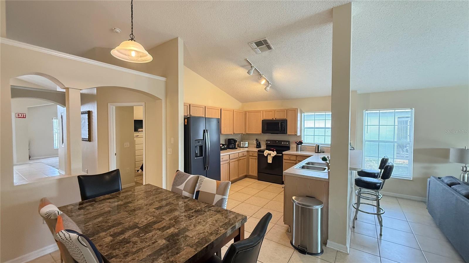 ROLLING HILLS ESTATES UNIT 2 AT FORMOSA GARDENS - Residential