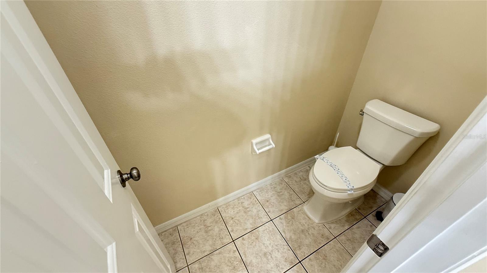 ROLLING HILLS ESTATES UNIT 2 AT FORMOSA GARDENS - Residential