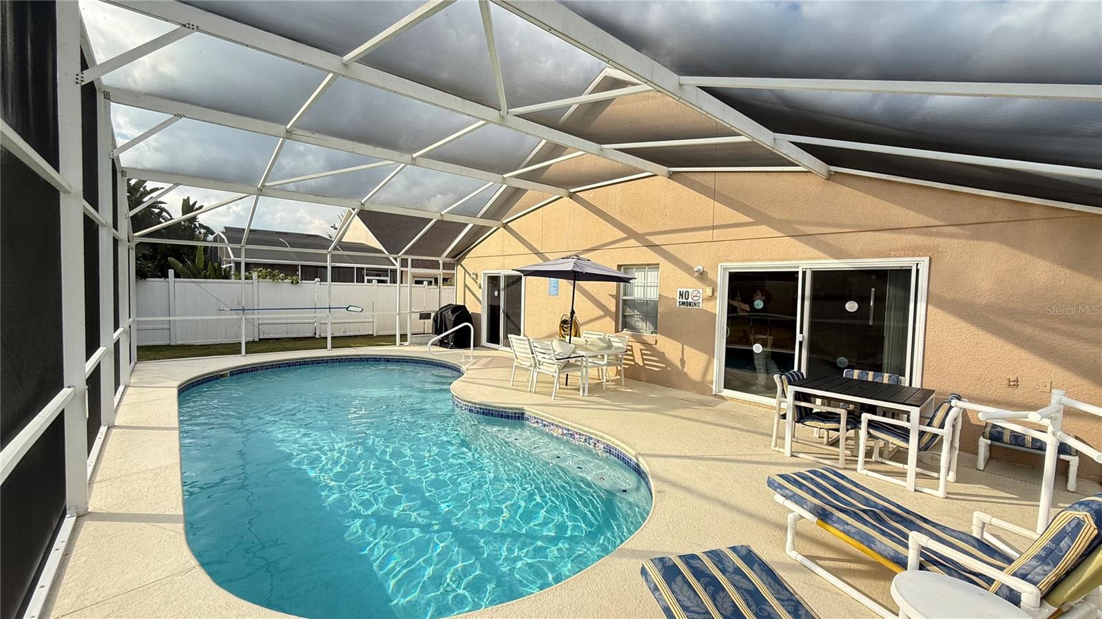 ROLLING HILLS ESTATES UNIT 2 AT FORMOSA GARDENS - Residential