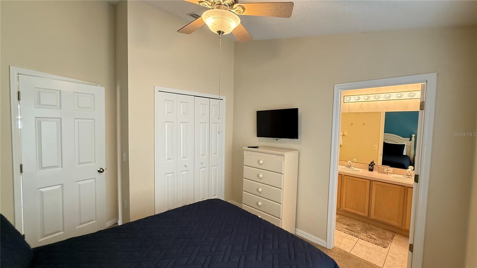 ROLLING HILLS ESTATES UNIT 2 AT FORMOSA GARDENS - Residential