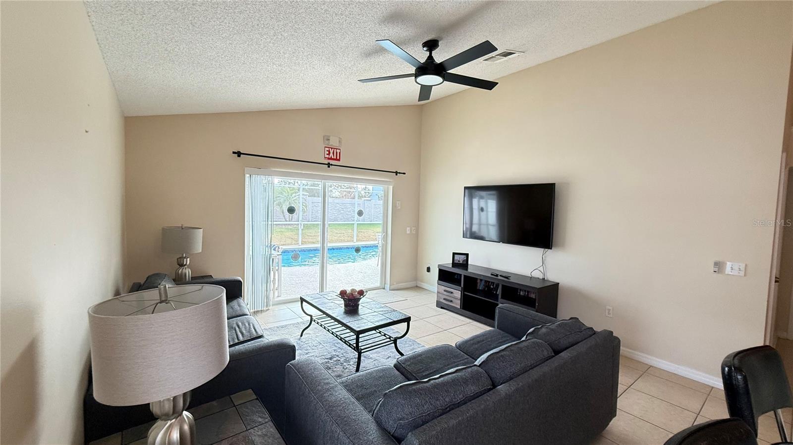 ROLLING HILLS ESTATES UNIT 2 AT FORMOSA GARDENS - Residential