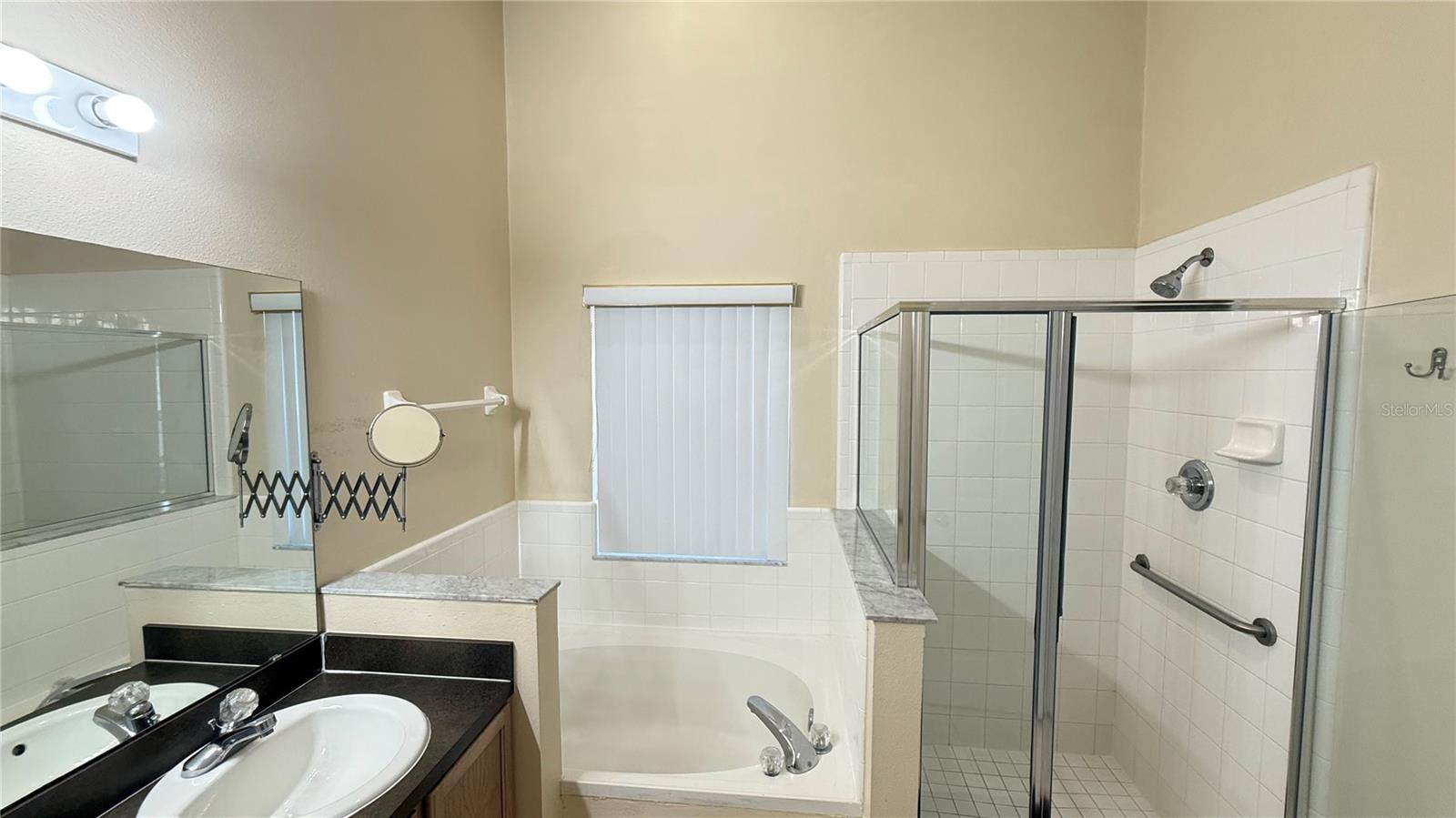 ROLLING HILLS ESTATES UNIT 2 AT FORMOSA GARDENS - Residential