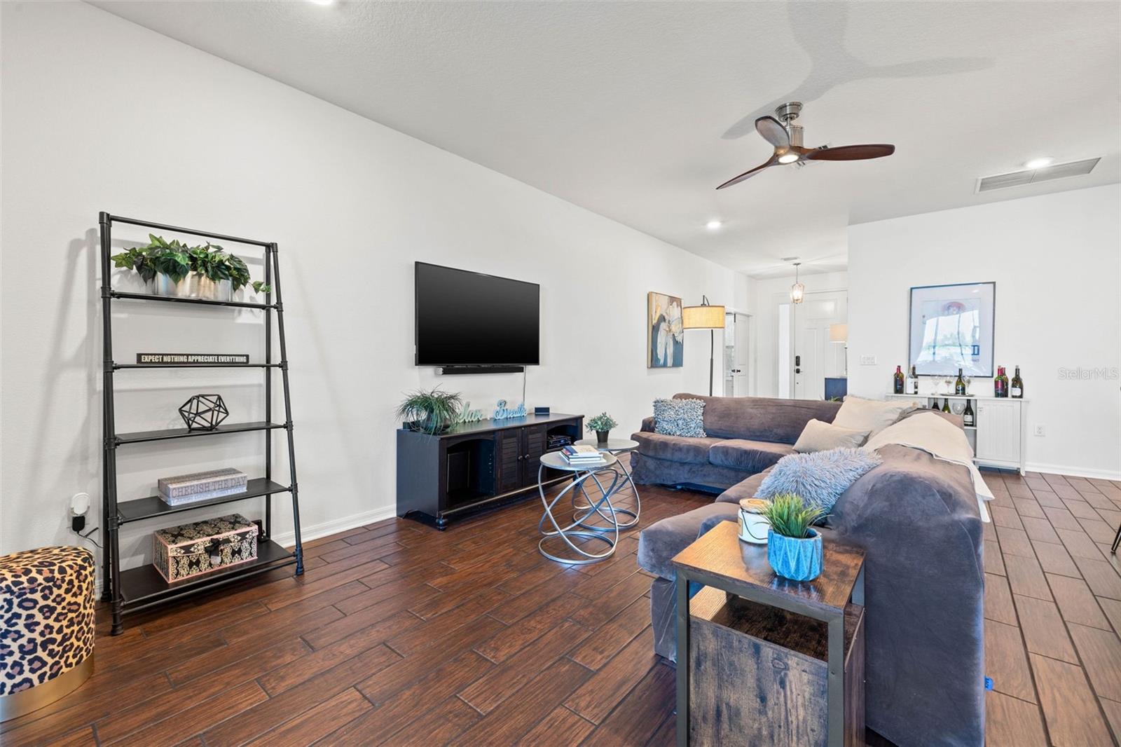 TREVESTA PH I-A - Residential