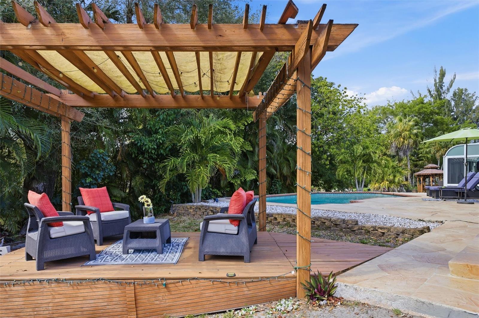 THE BLUE WATER 91-34 B - Residential