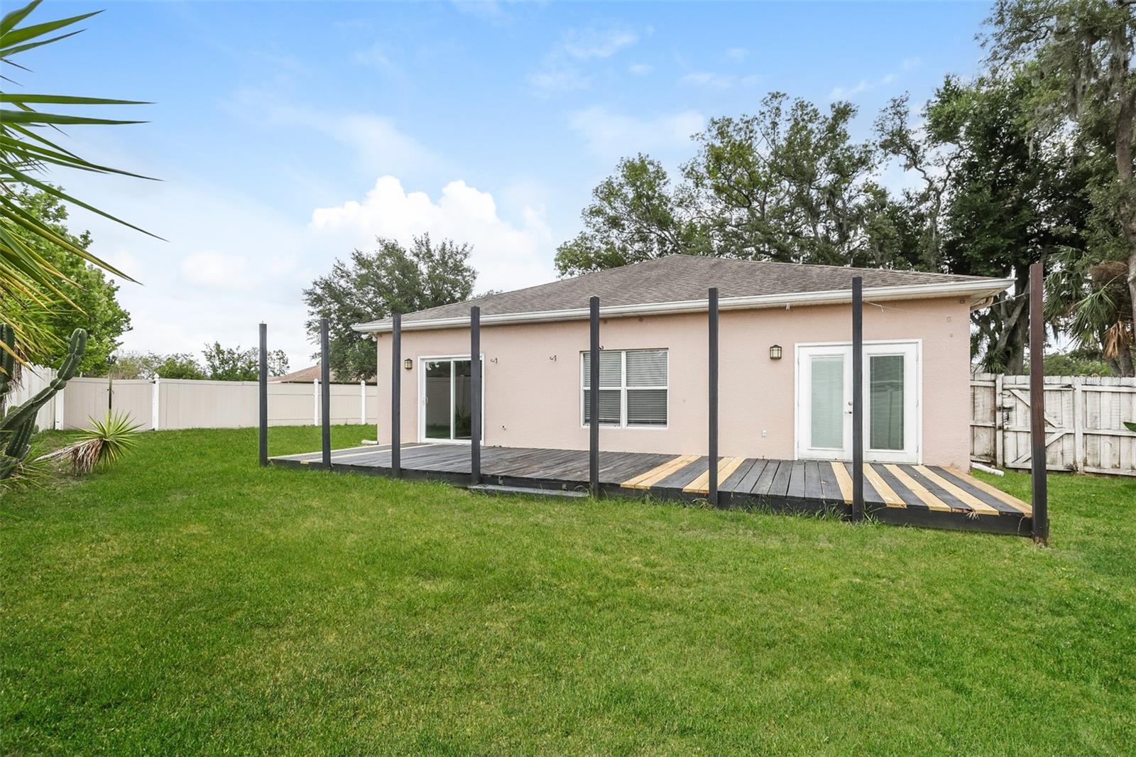 ESTATES AT PARSONS POINTE - Residential