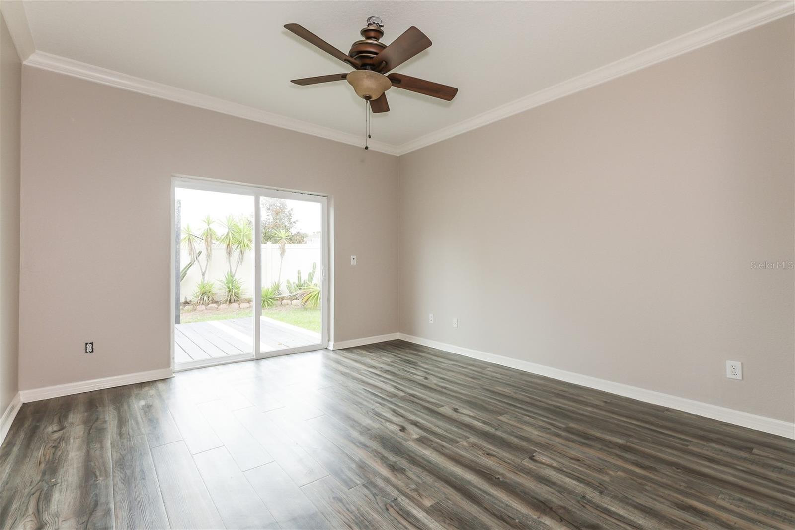 ESTATES AT PARSONS POINTE - Residential