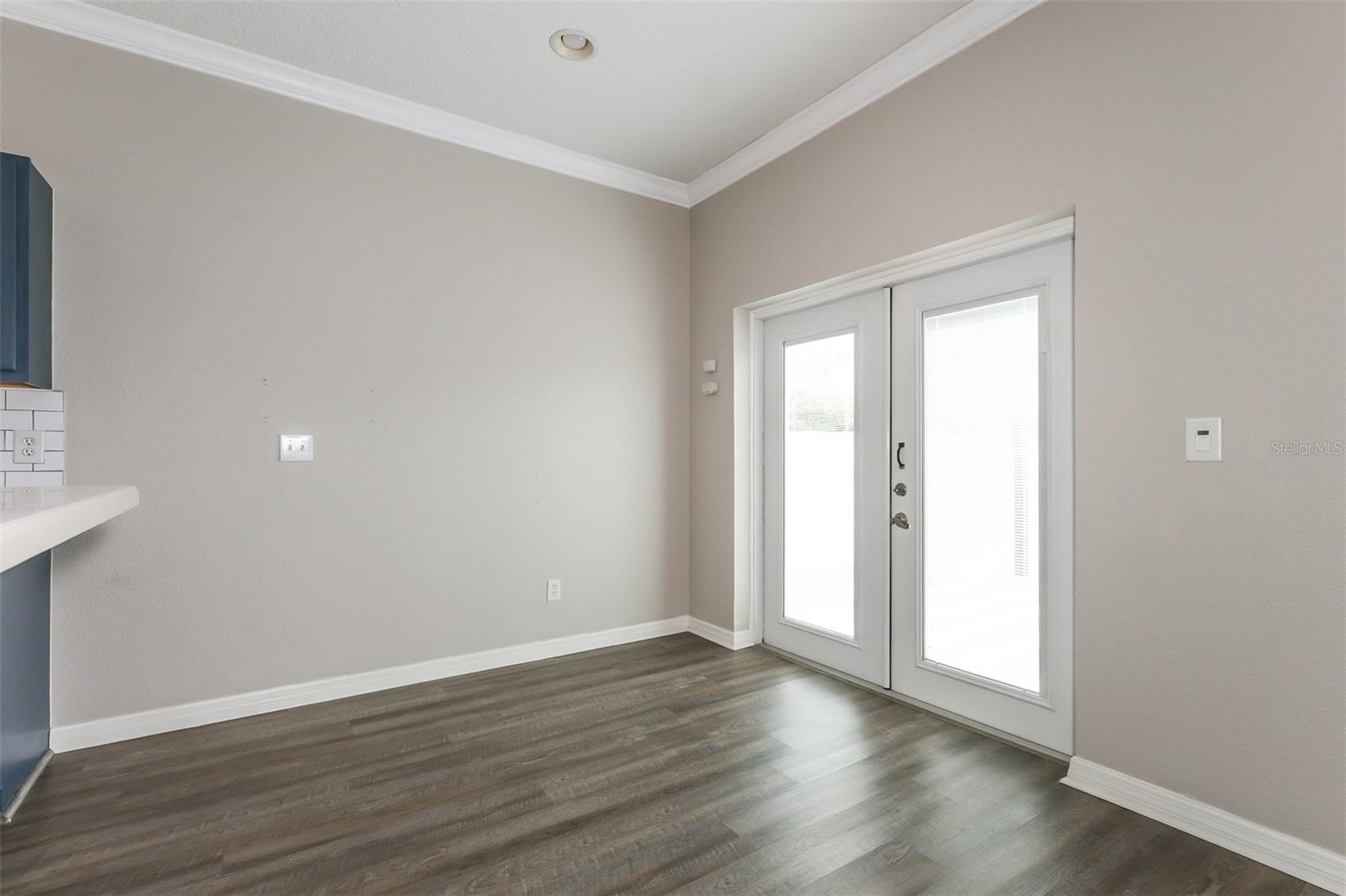 ESTATES AT PARSONS POINTE - Residential