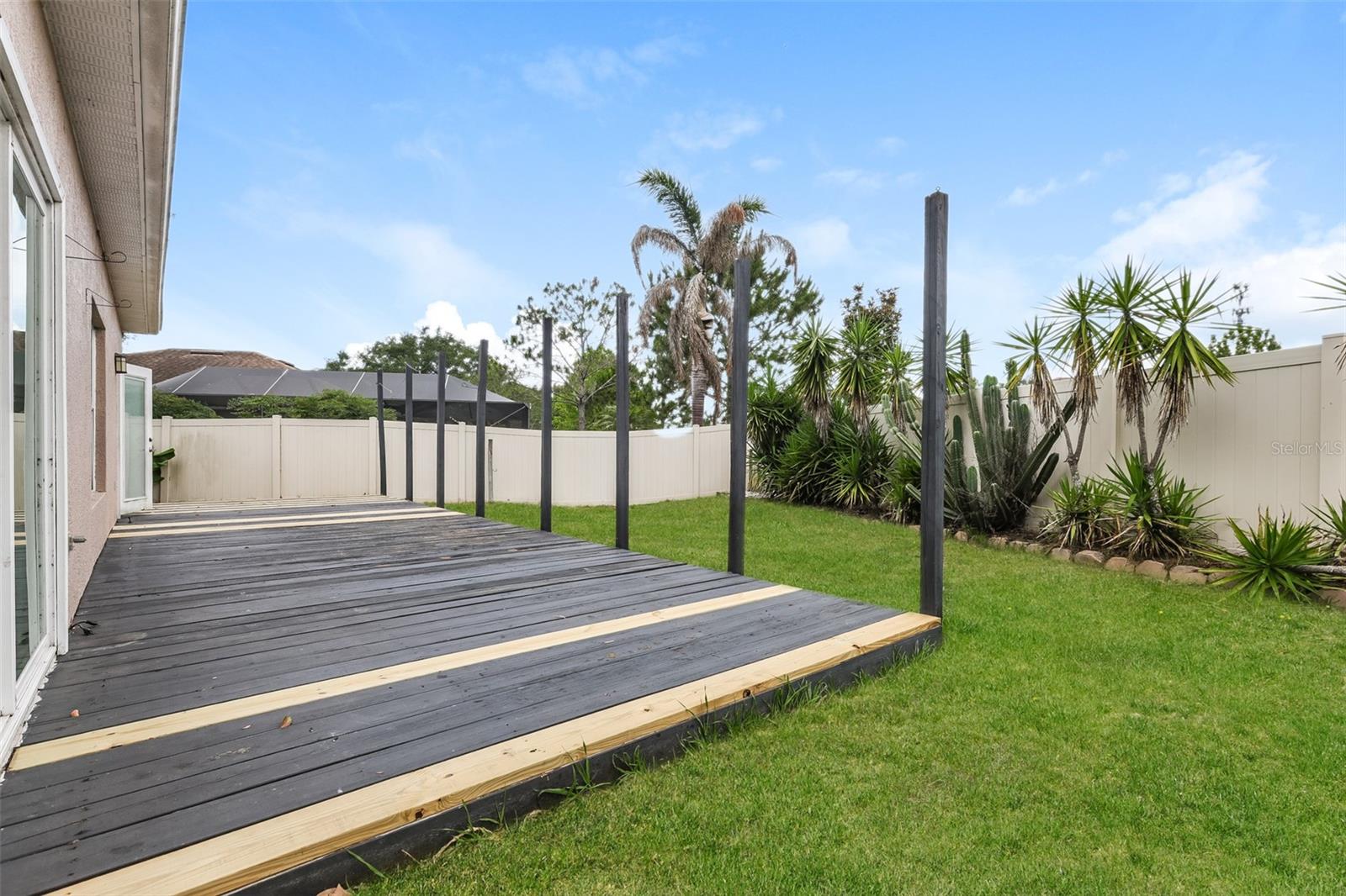 ESTATES AT PARSONS POINTE - Residential