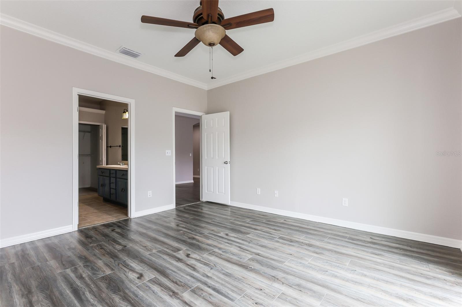 ESTATES AT PARSONS POINTE - Residential