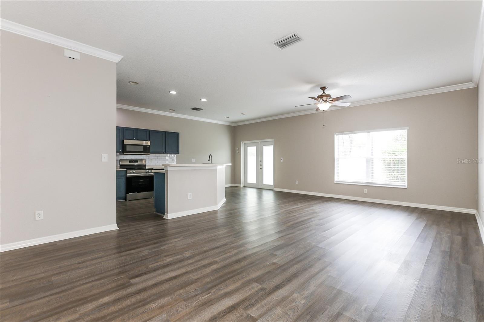 ESTATES AT PARSONS POINTE - Residential