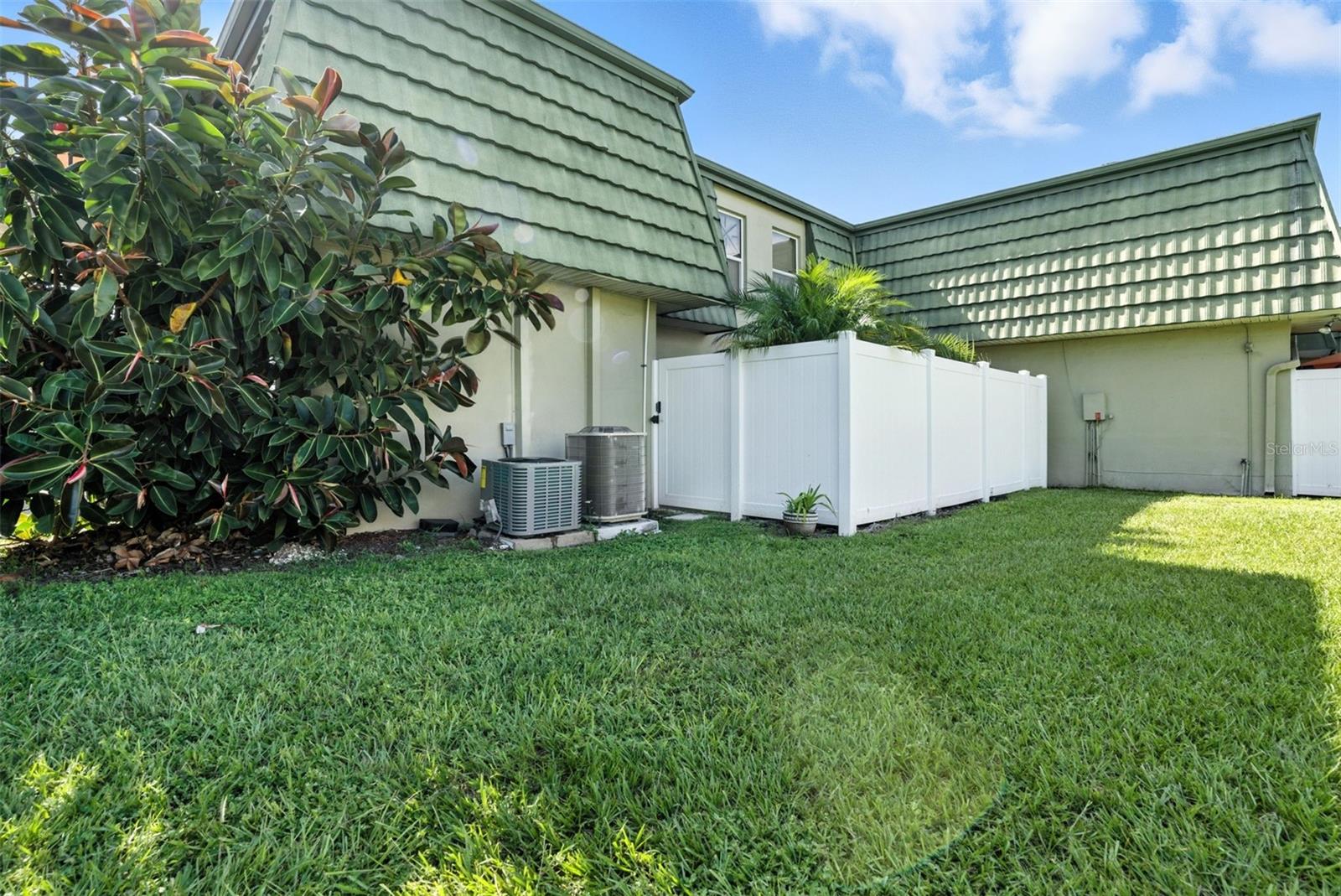 Welcome to this beautifully updated and fully furnished 2 bedroom, 2 bathroom condo in the heart of sunny Clearwater, Florida! Nestled on the desirable first floor, this unit has undergone recent renovations to offer modern, comfortable living at its best.
Step into the heart of the home—the beautiful kitchen. Featuring sleek quartz countertops, soft-close cabinets, and stainless steel appliances, this kitchen is both functional and stylish. It flows seamlessly into the large living area, perfect for entertaining or relaxing. From the living room, you have direct access to your very own private, fenced-in patio, ideal for enjoying the sunny Florida weather in peace.
This rare gem boasts not one, but two full bathrooms—an upgrade not commonly found in the community. It also includes an in-unit washer and dryer, making laundry a breeze. The entire condo is fully furnished with brand new pieces that are thoughtfully designed to maximize space and comfort, so all you need to do is unpack and settle in.
Location-wise, you couldn’t ask for more! Clearwater Beach, with its soft sands and crystal-clear waters, is just a quick 12 minute drive away. Want more? The charming and vibrant downtown Dunedin is less than 10 minutes from your door, offering an eclectic mix of restaurants, shops, and entertainment. Need to travel? Tampa International Airport is just a 30 minute drive away. Plus, Clearwater is home to a variety of dining and shopping options, ensuring you’re always close to what you need.
This stunning condo won’t last long, so reach out today to schedule your private tour before it’s gone!