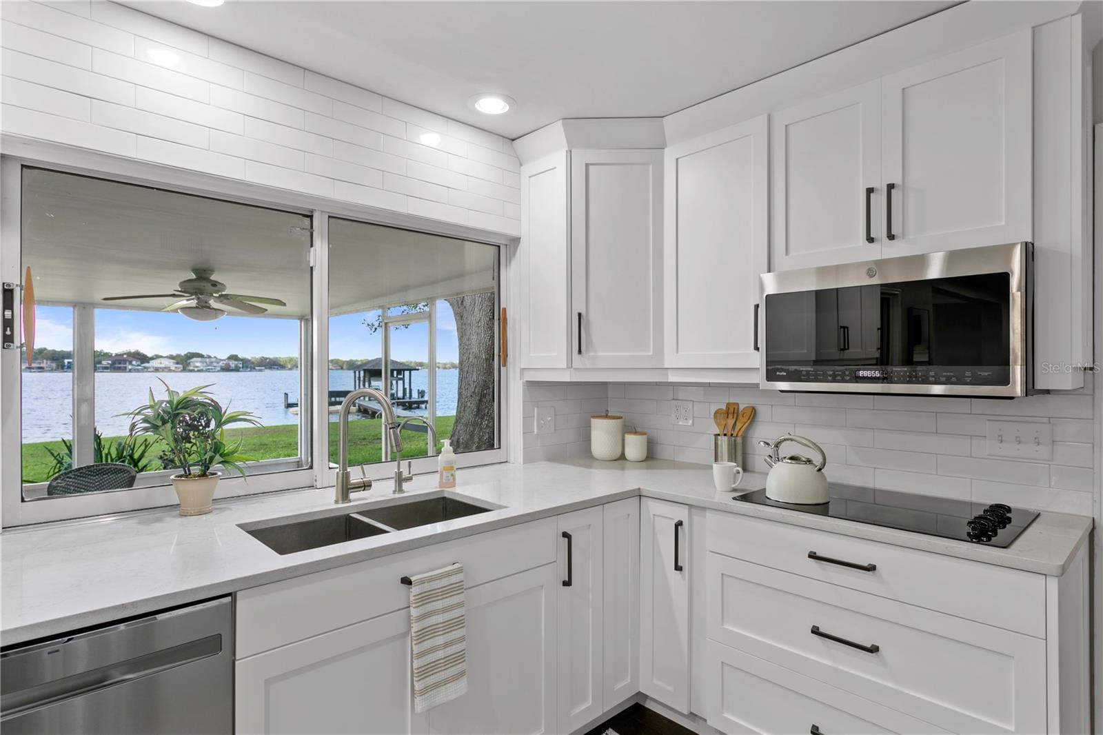 CARROLLWOOD SUB UNIT 14 - Residential