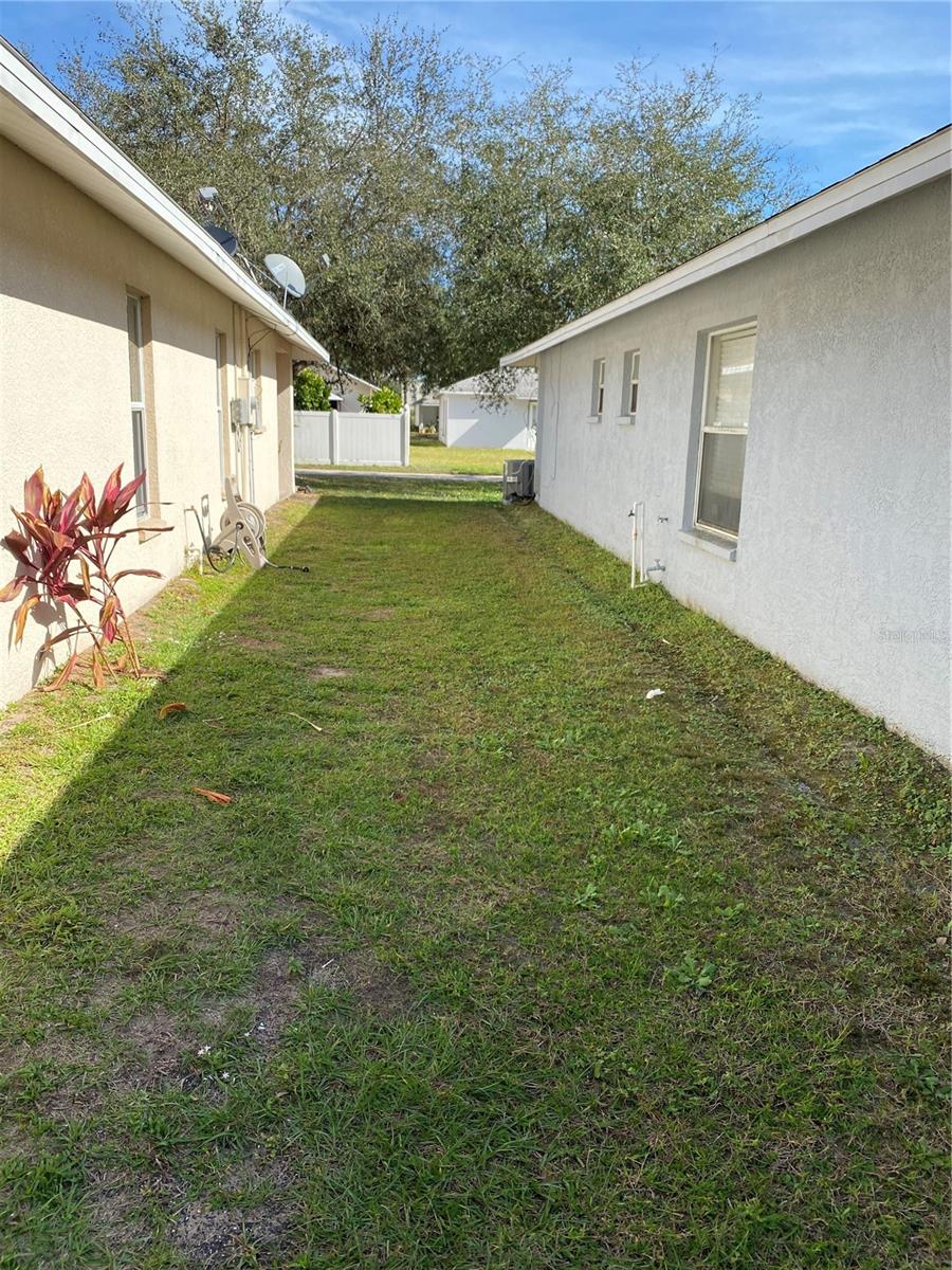 SUMMERVIEW OAKS SUB - Residential