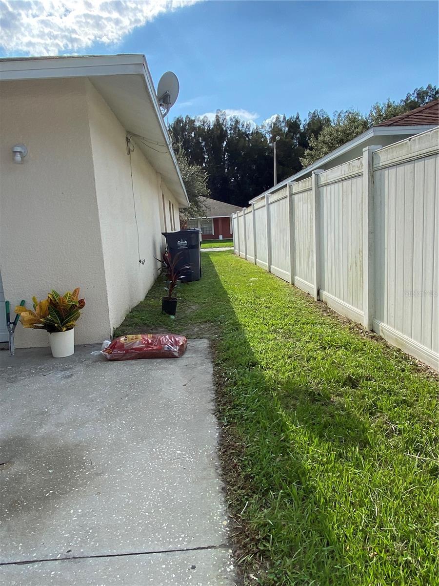 SUMMERVIEW OAKS SUB - Residential