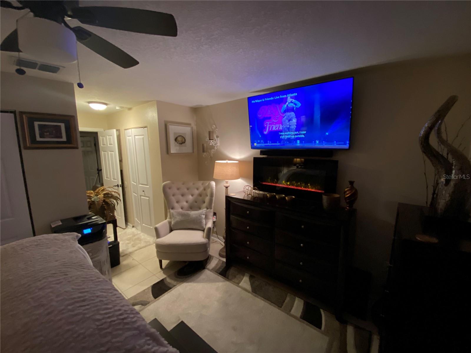 SUMMERVIEW OAKS SUB - Residential
