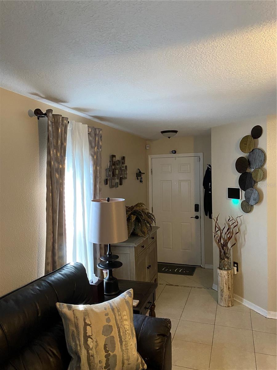SUMMERVIEW OAKS SUB - Residential