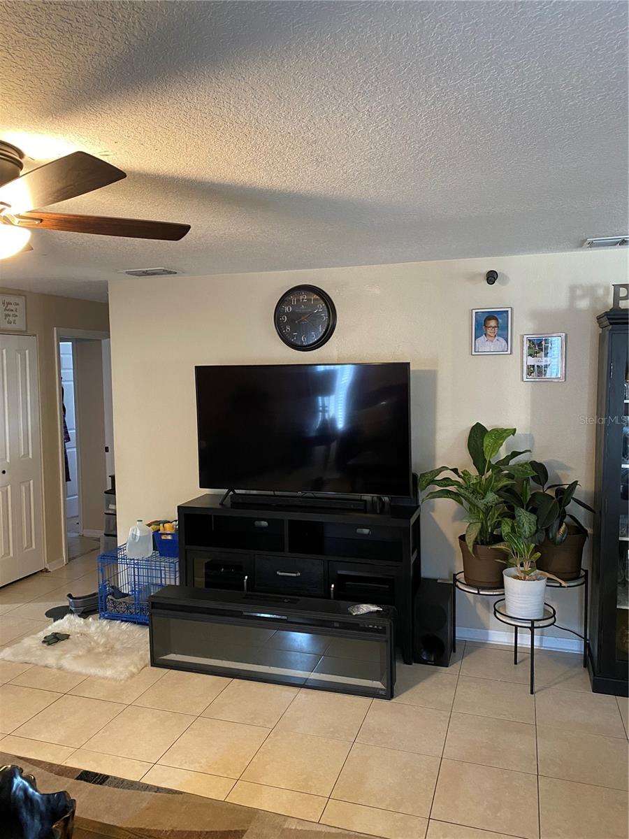 SUMMERVIEW OAKS SUB - Residential