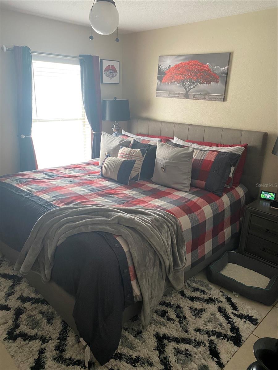SUMMERVIEW OAKS SUB - Residential