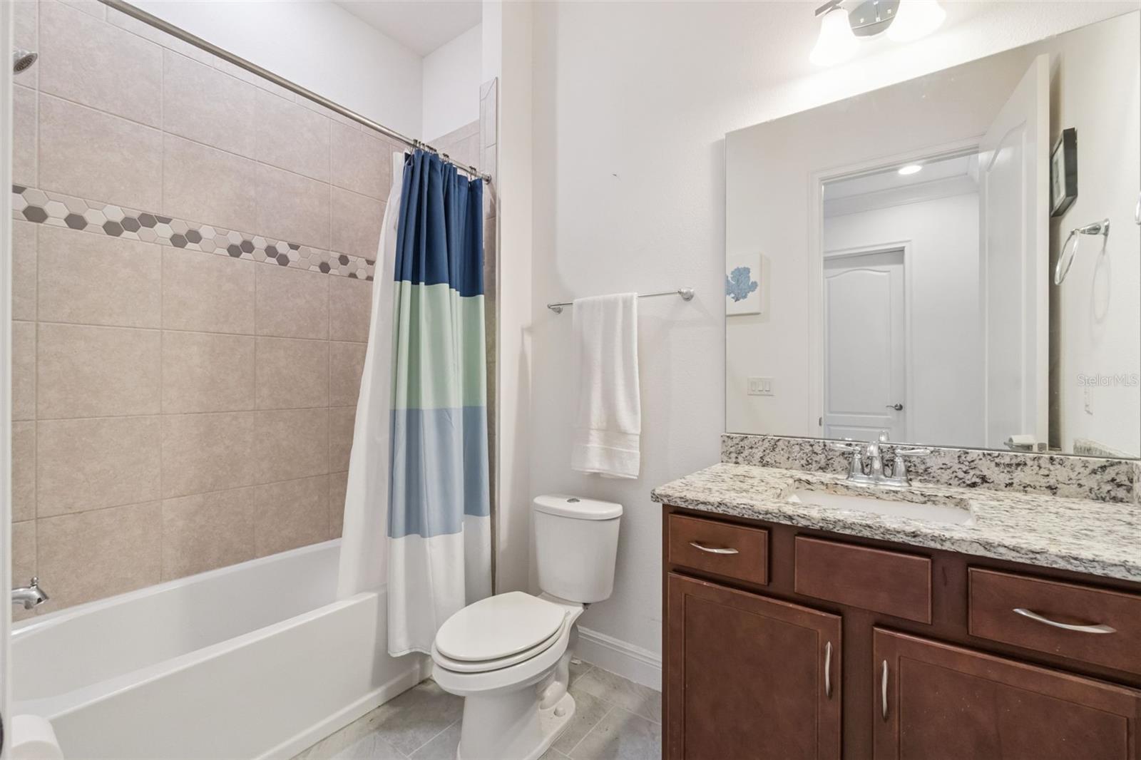 NORTHWEST LAKESIDE GROVES PH 2 - Residential Lease