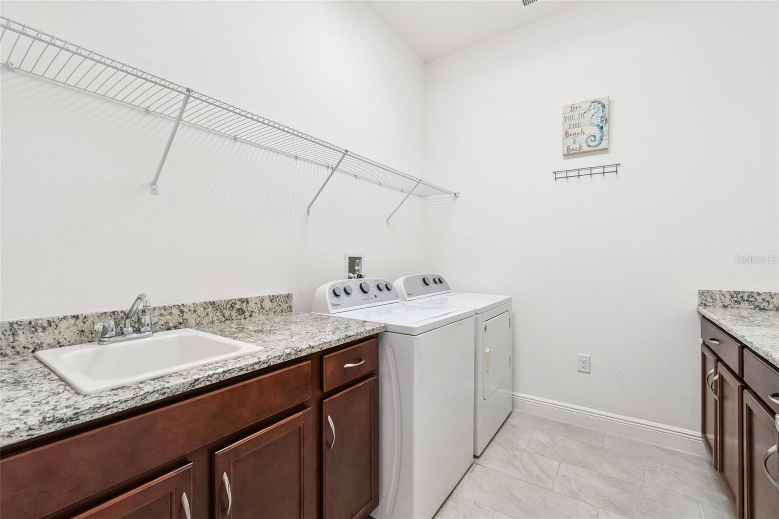 NORTHWEST LAKESIDE GROVES PH 2 - Residential Lease