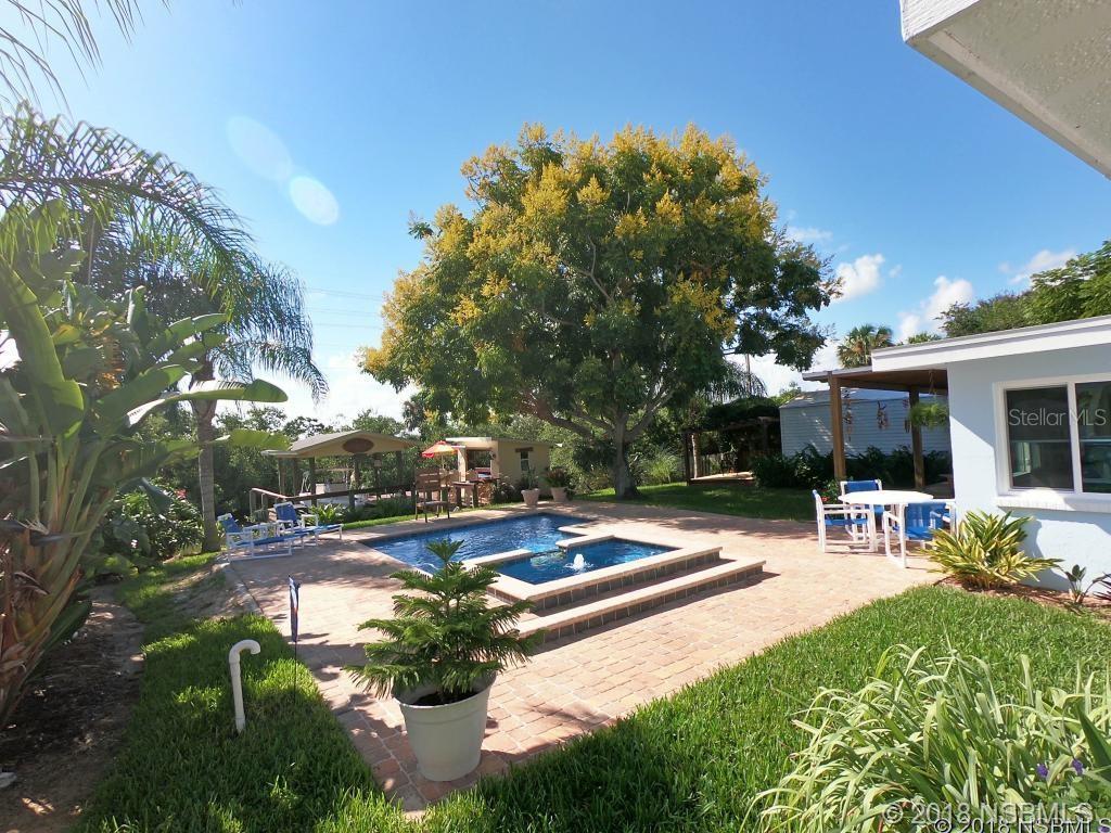 Bouchelles Island - Residential