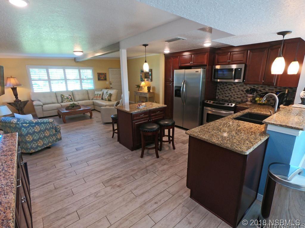 Bouchelles Island - Residential