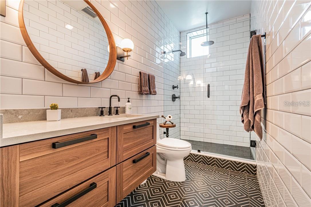 VICTORY LOFTS A CONDO - Residential Lease