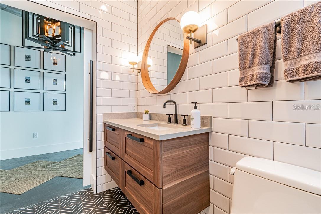 VICTORY LOFTS A CONDO - Residential Lease