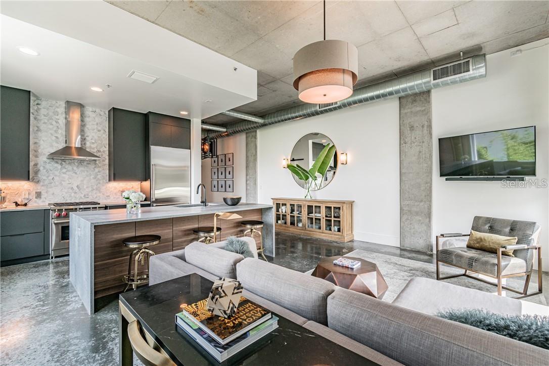 VICTORY LOFTS A CONDO - Residential Lease