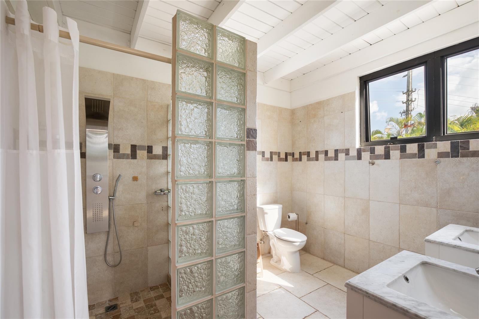 DORADO DEL MAR - Residential