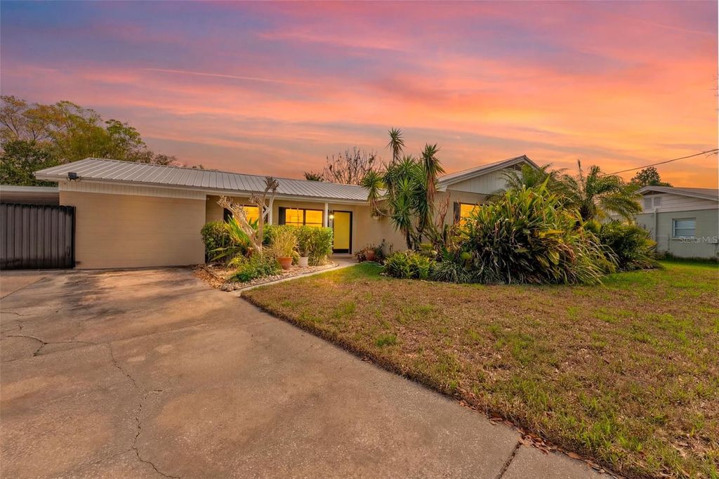 Photo of 6429 N Gomez Avenue, Tampa, FL 33614 (MLS # TB8485681)