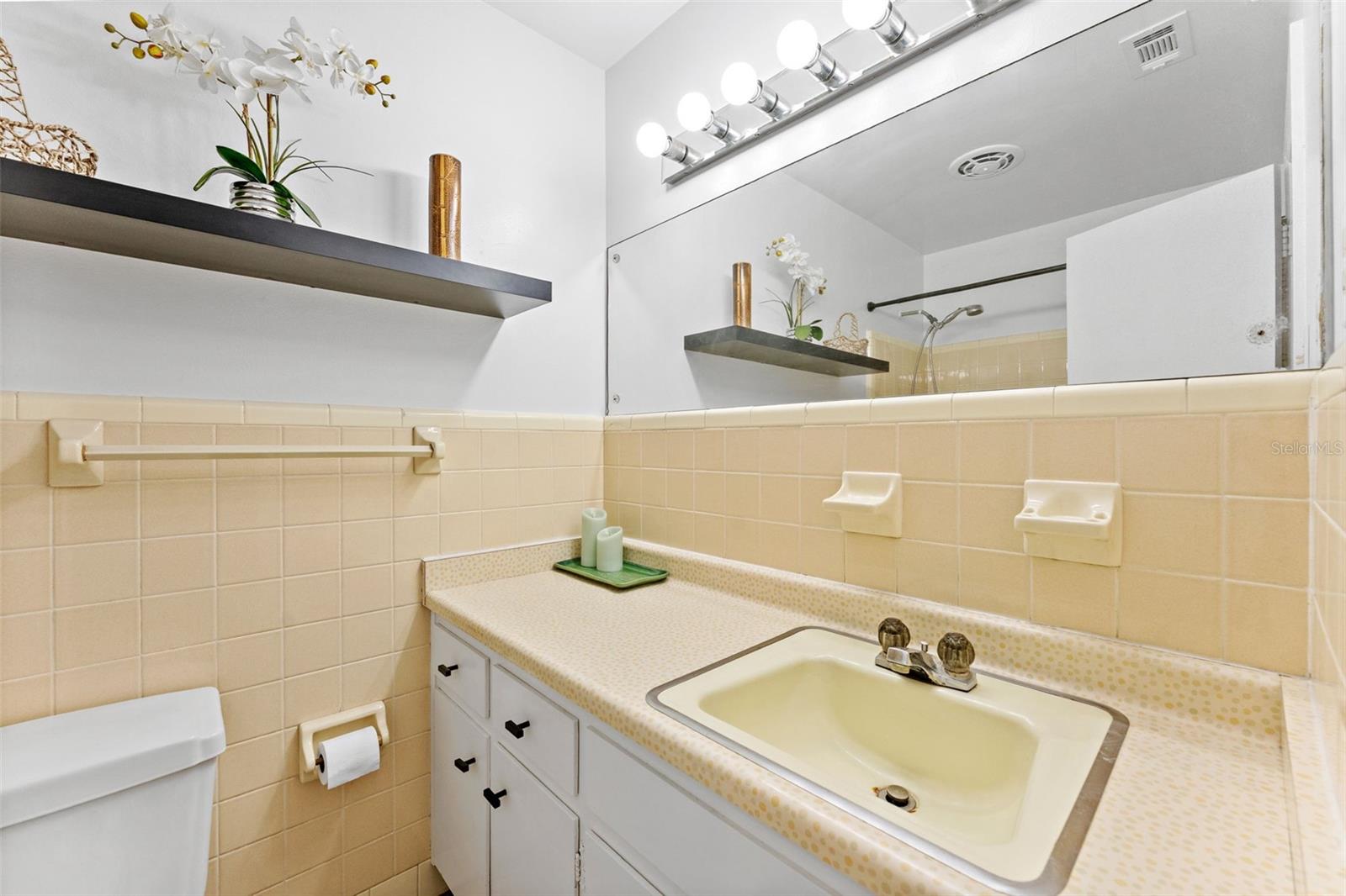 RALSTON BEACH MANOR UNIT 2 - Residential