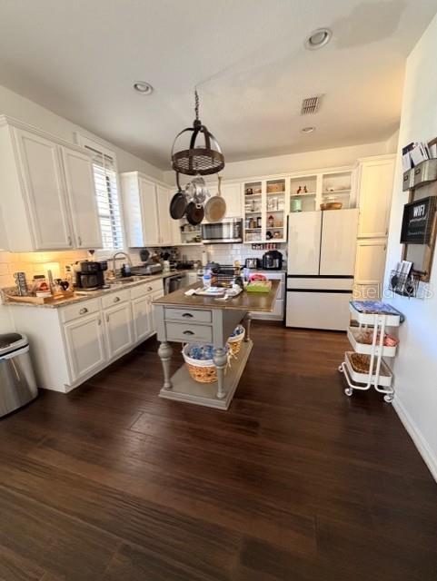 CHARTRES GARDENS B - Residential