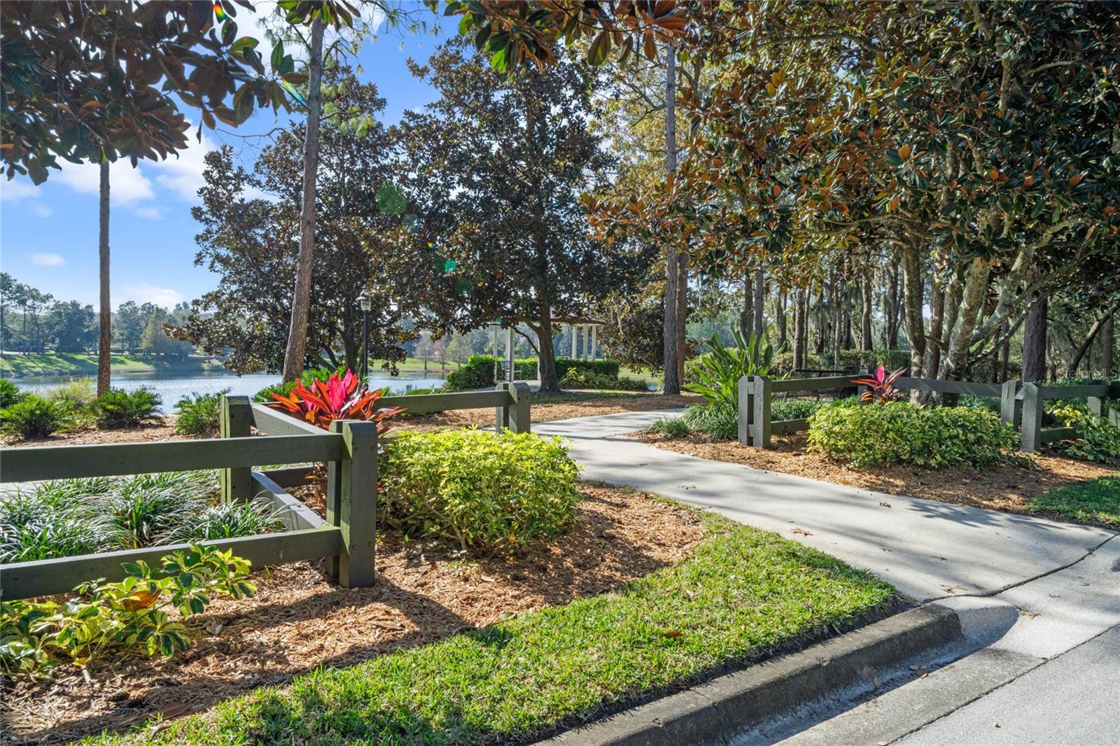 VICTORIA PARK INC 04 - Residential
