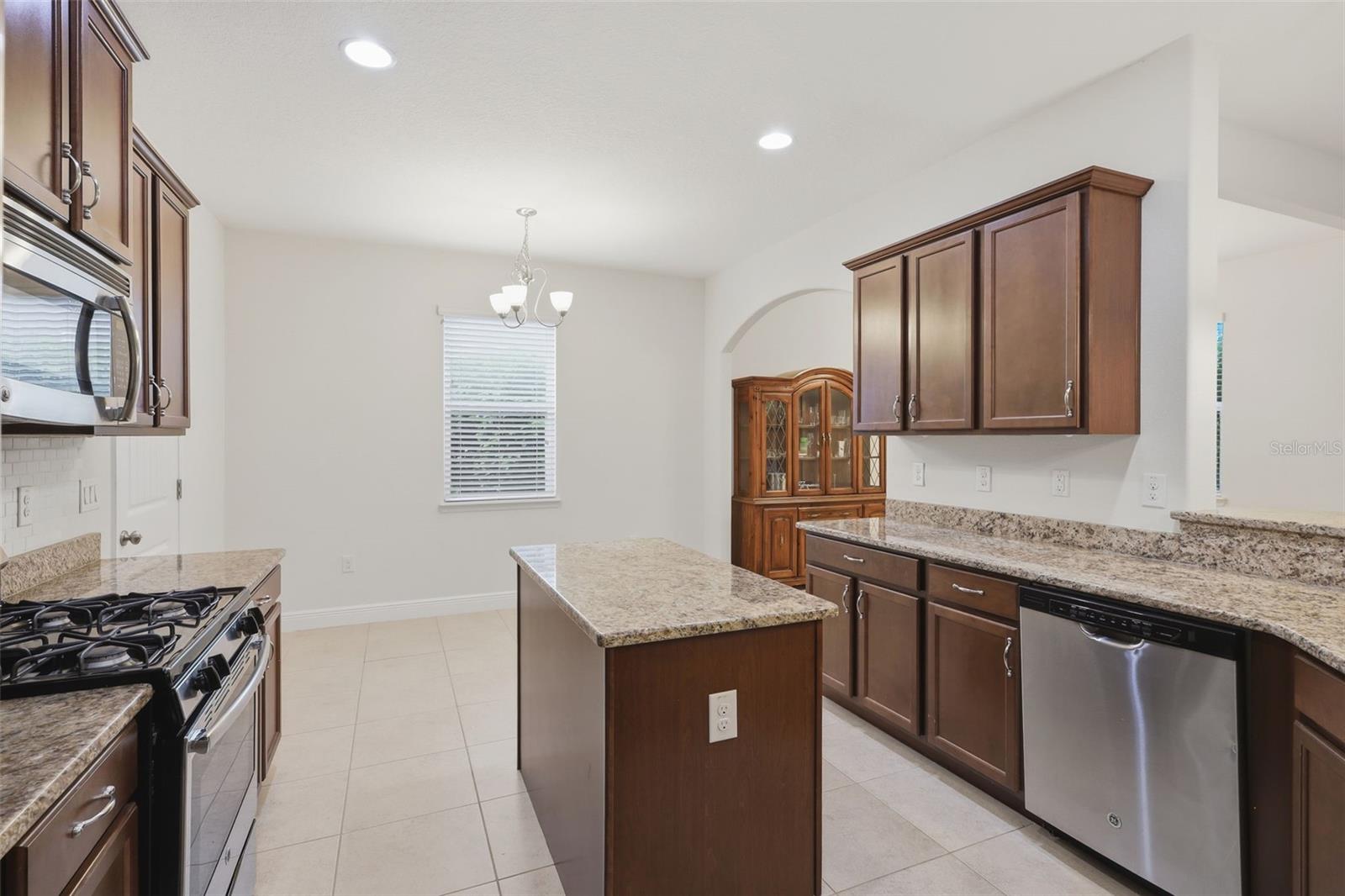 VICTORIA PARK INC 04 - Residential
