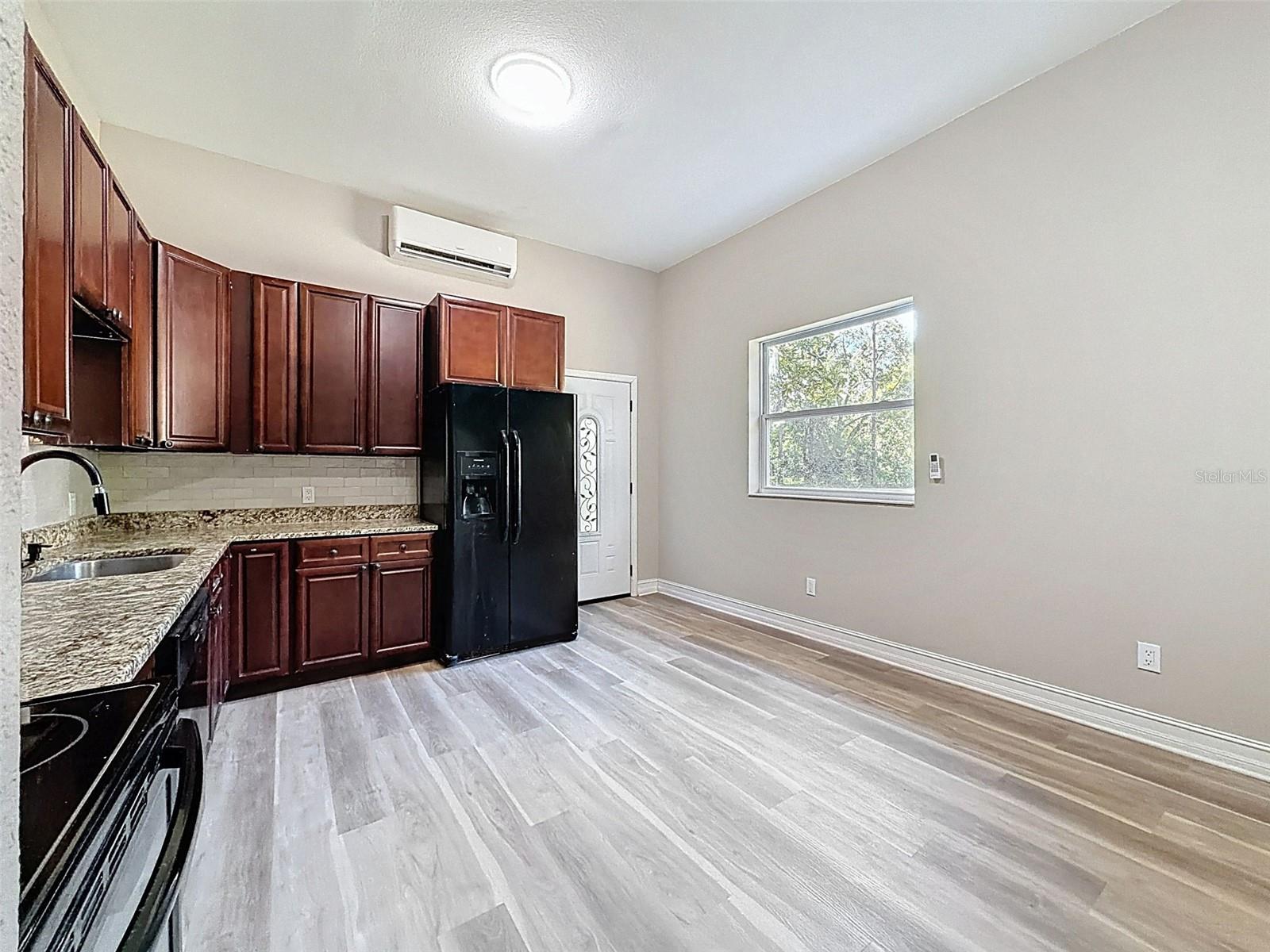 FOX RIDGE - Residential