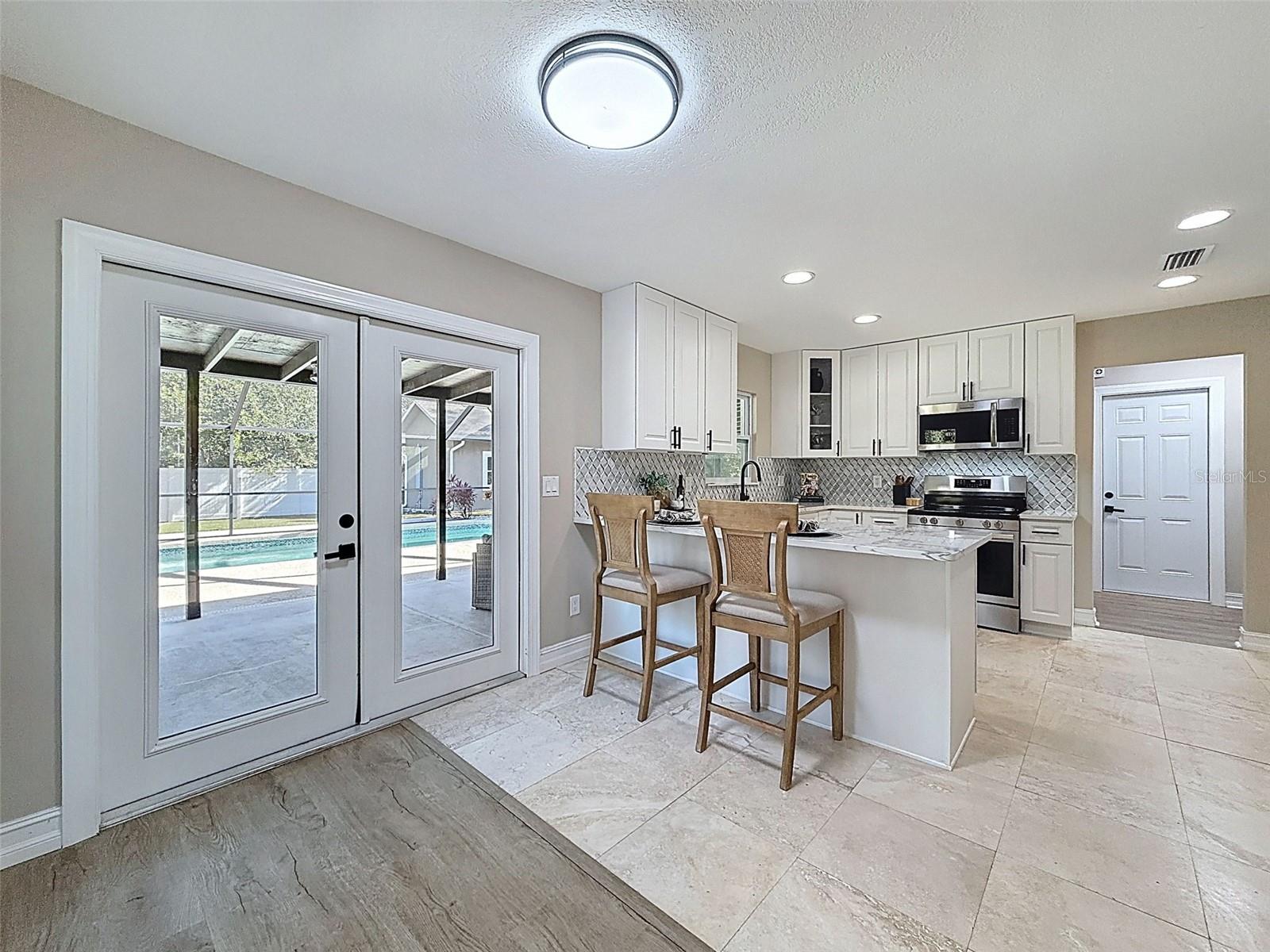 FOX RIDGE - Residential