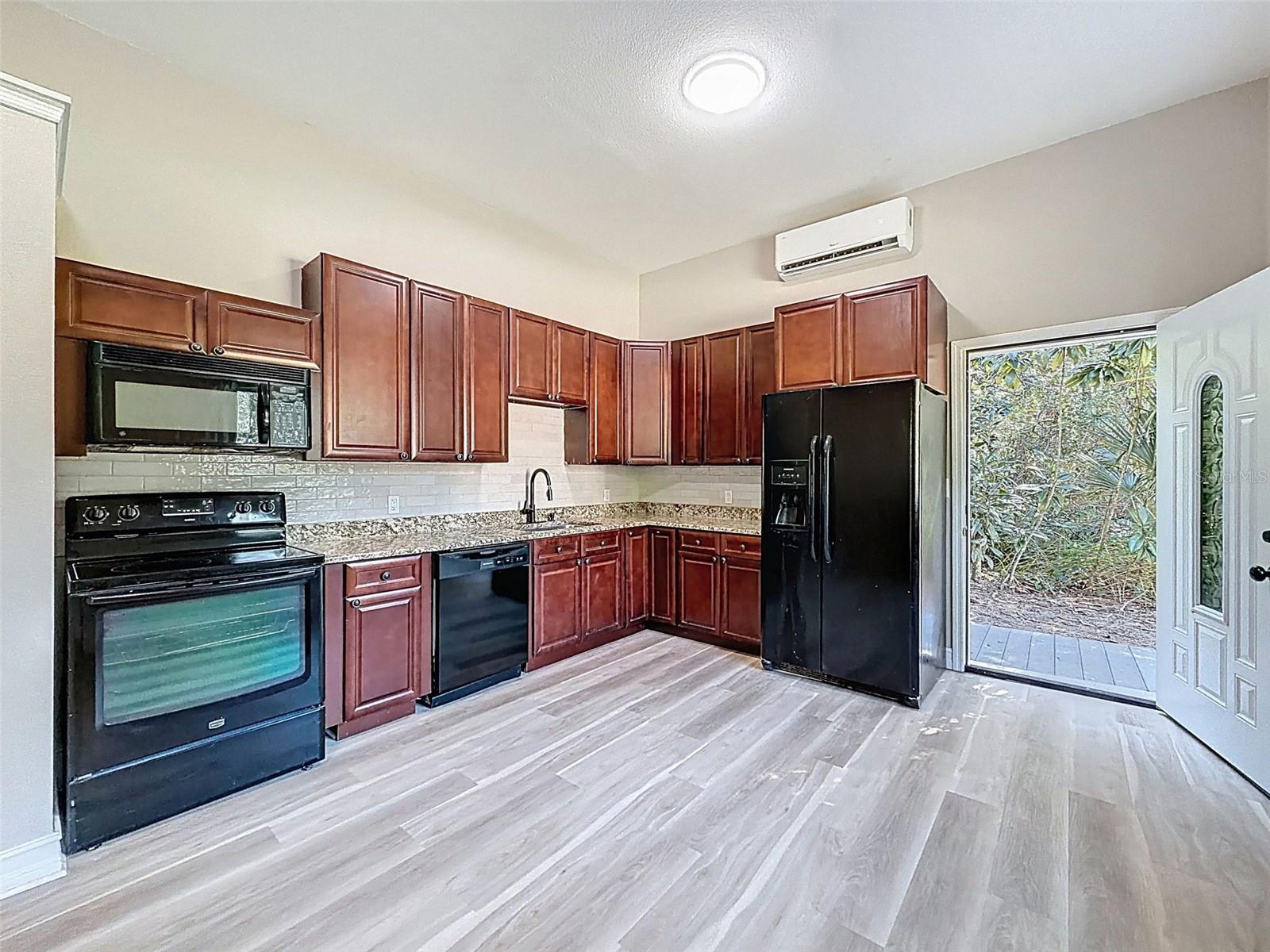 FOX RIDGE - Residential