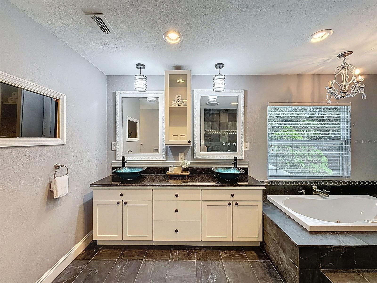 FOX RIDGE - Residential