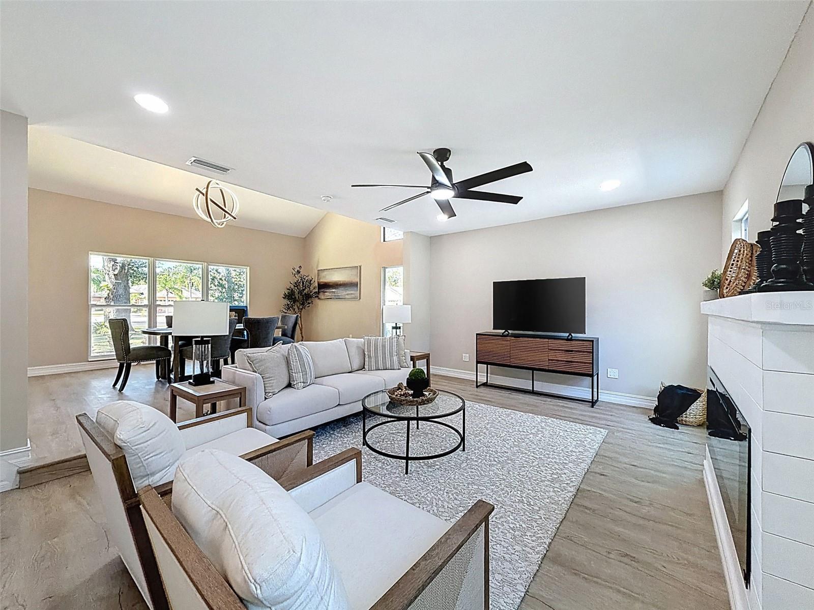 FOX RIDGE - Residential