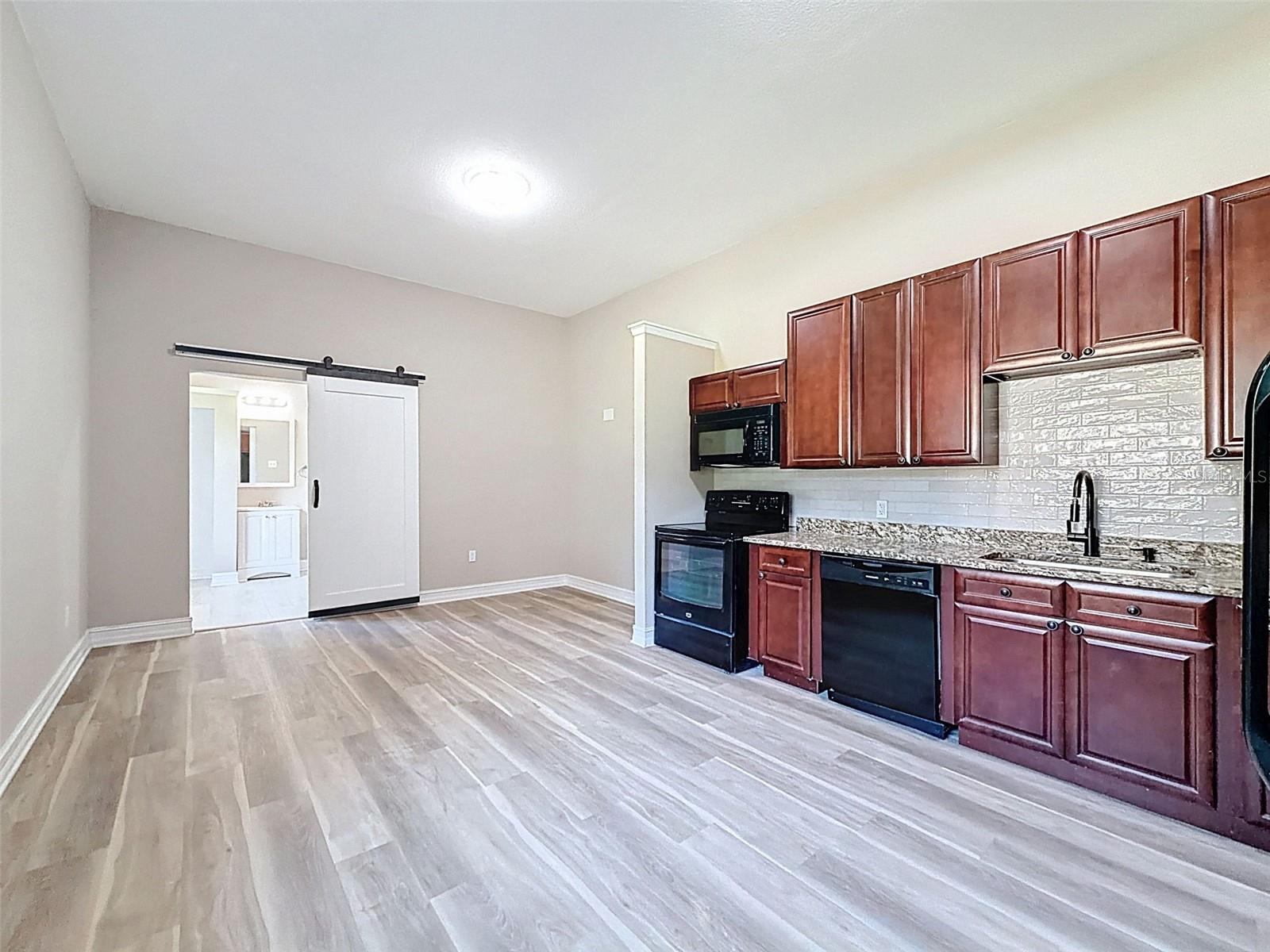 FOX RIDGE - Residential