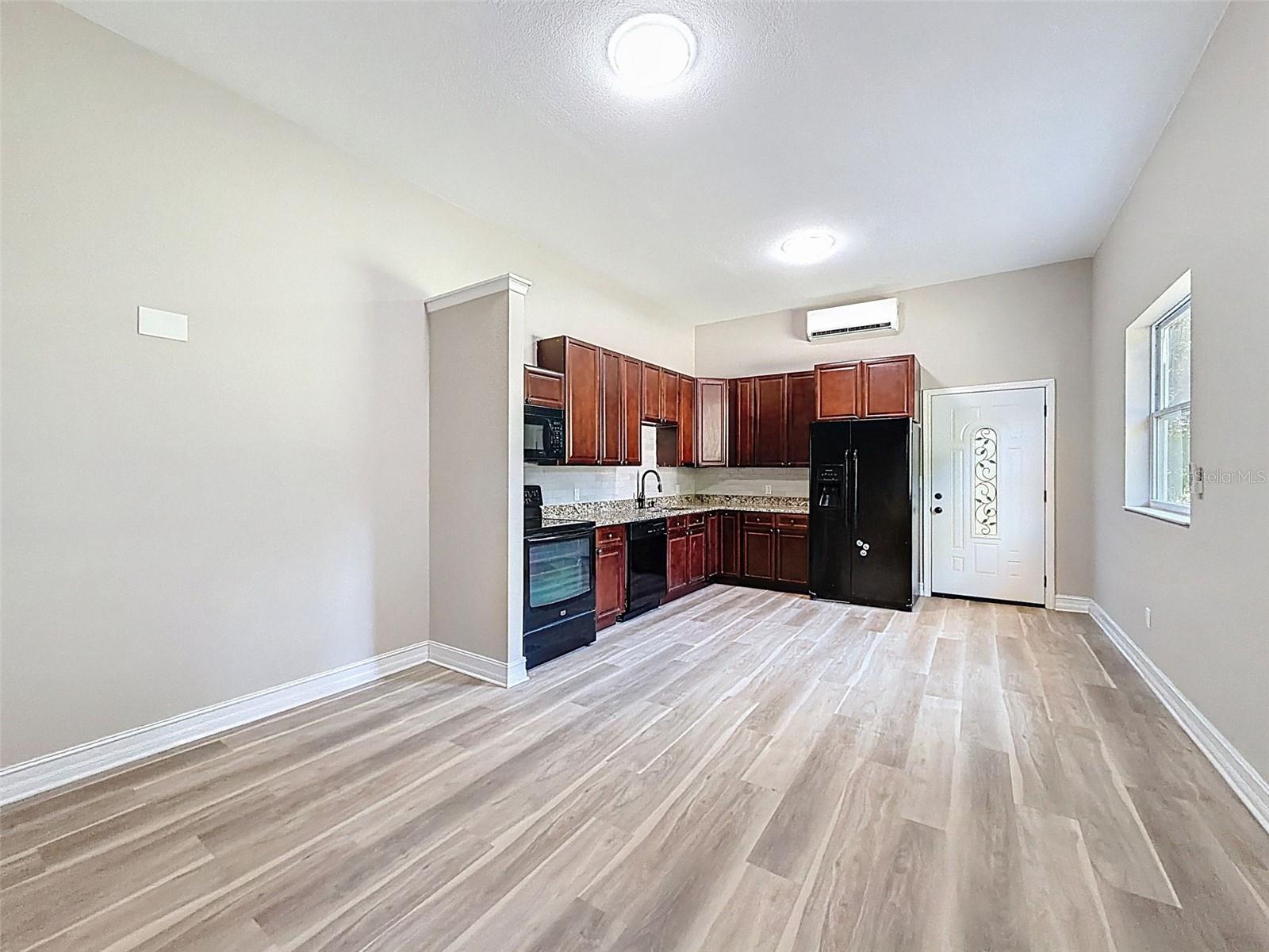 FOX RIDGE - Residential