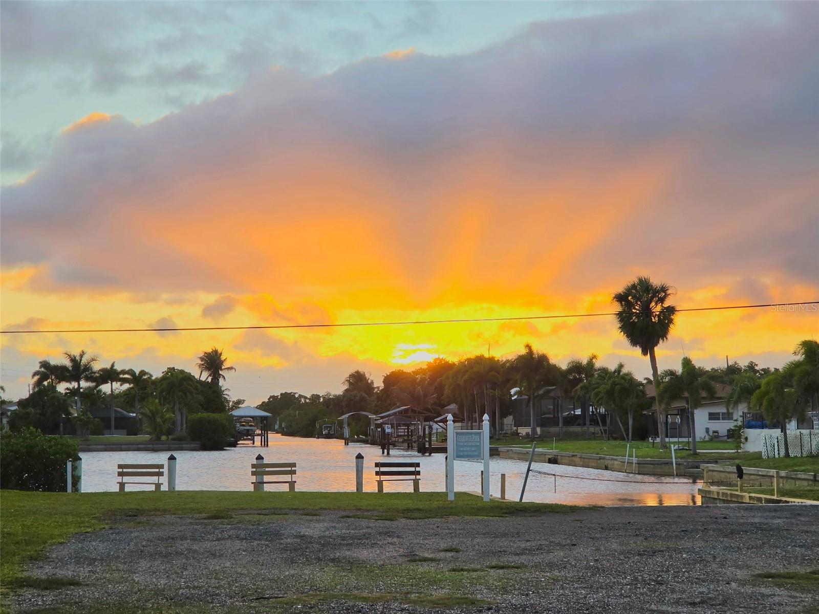 CHARLOTTE PARK - Residential