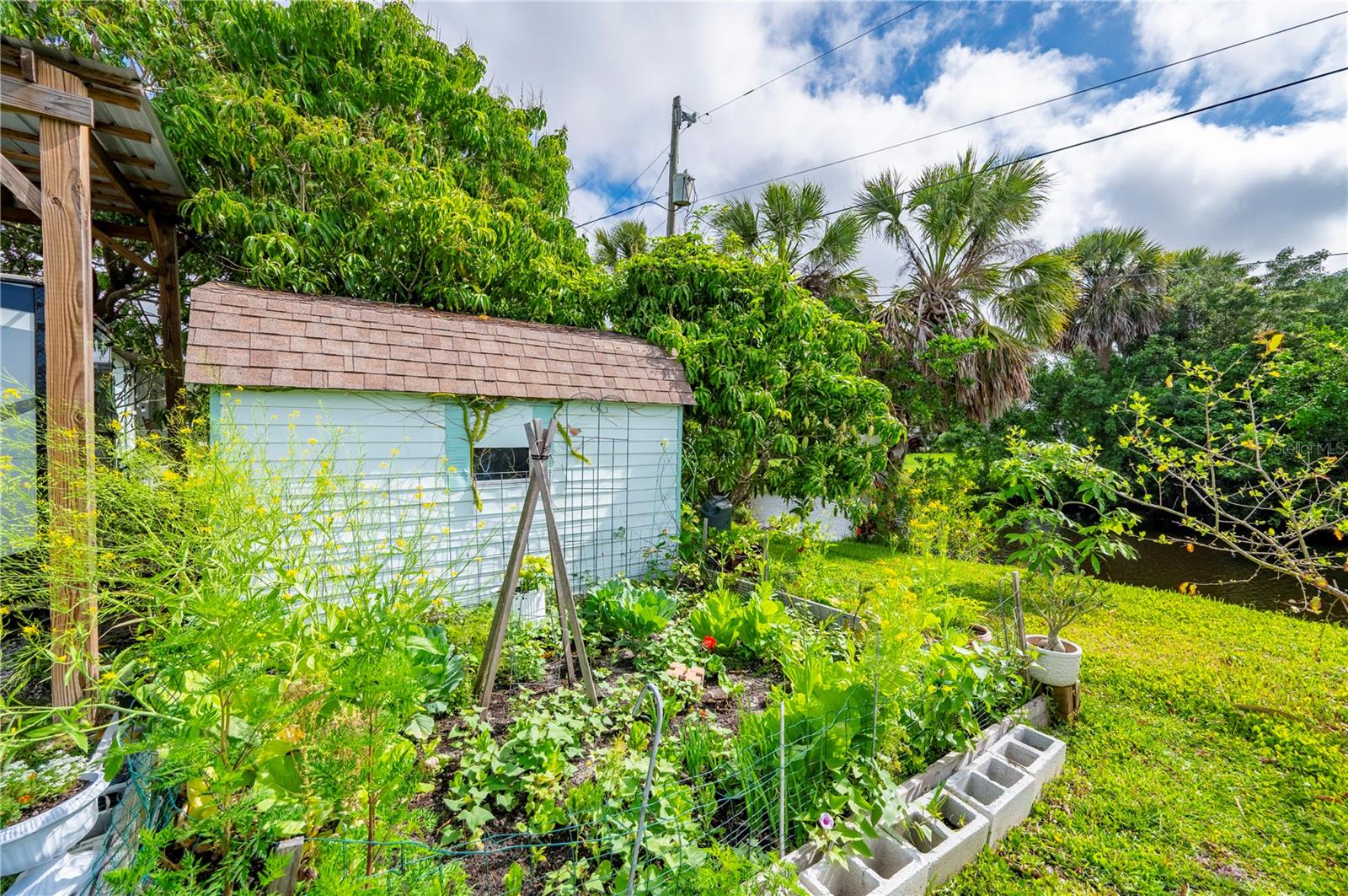 CHARLOTTE PARK - Residential