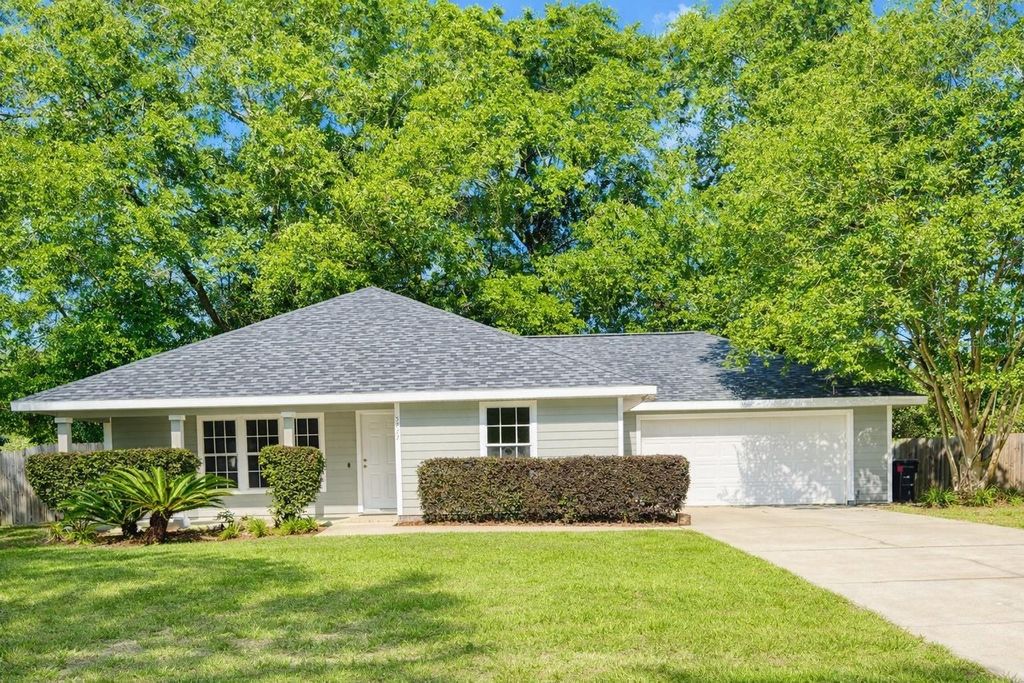 Photo of 5722 SW 85th Street, Gainesville, FL 32608 (MLS # GC538911)