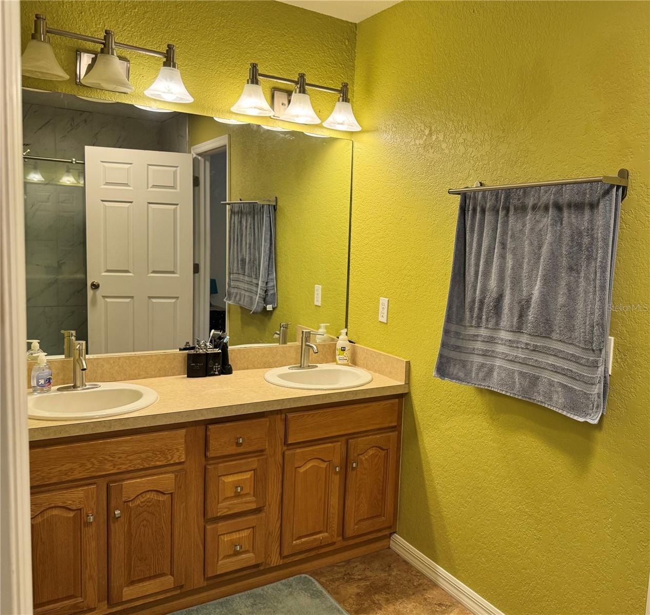 HICKORY FOREST 1ST ADD - Residential