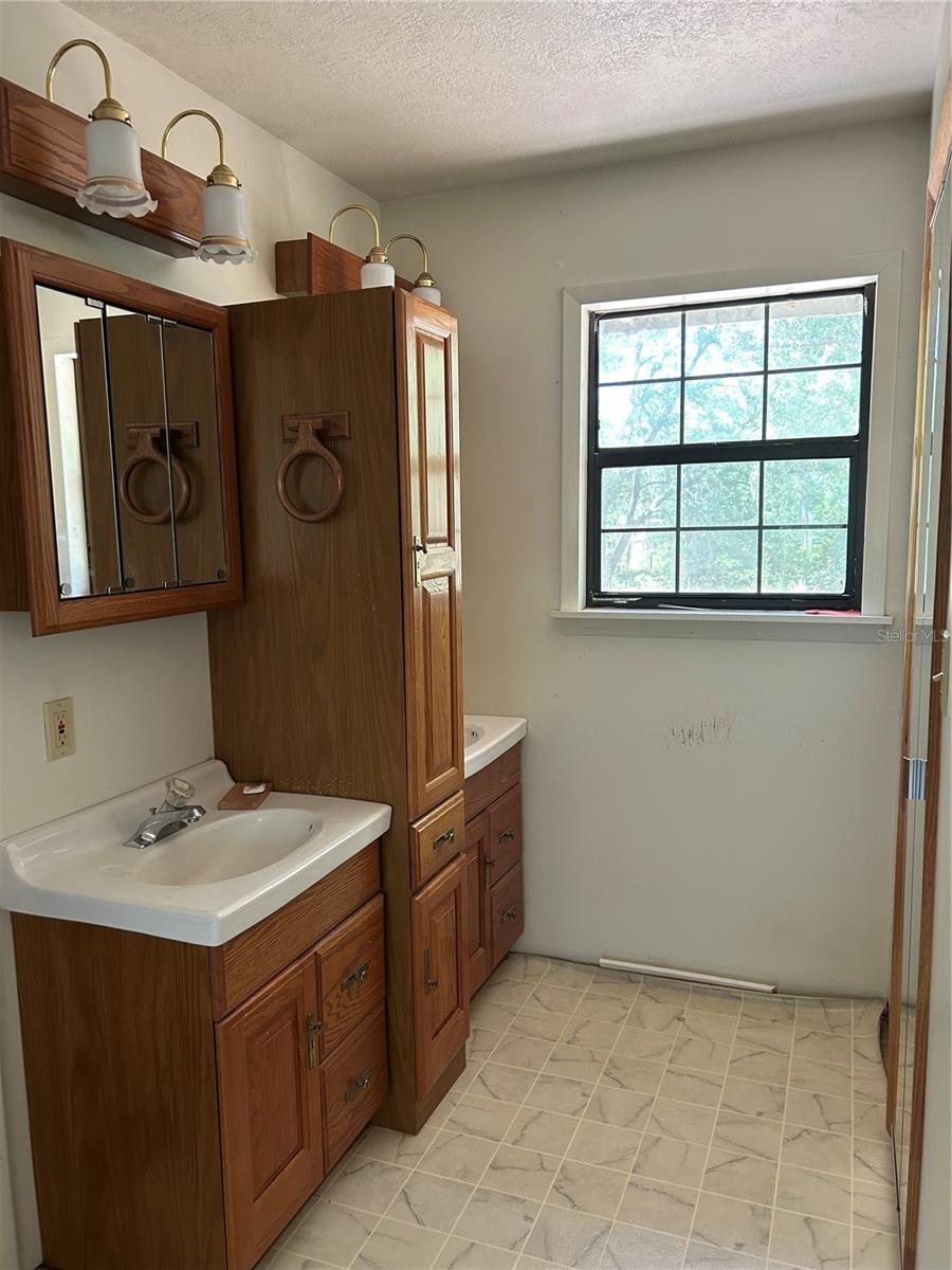 WOODLAND ACRES SUB - Residential