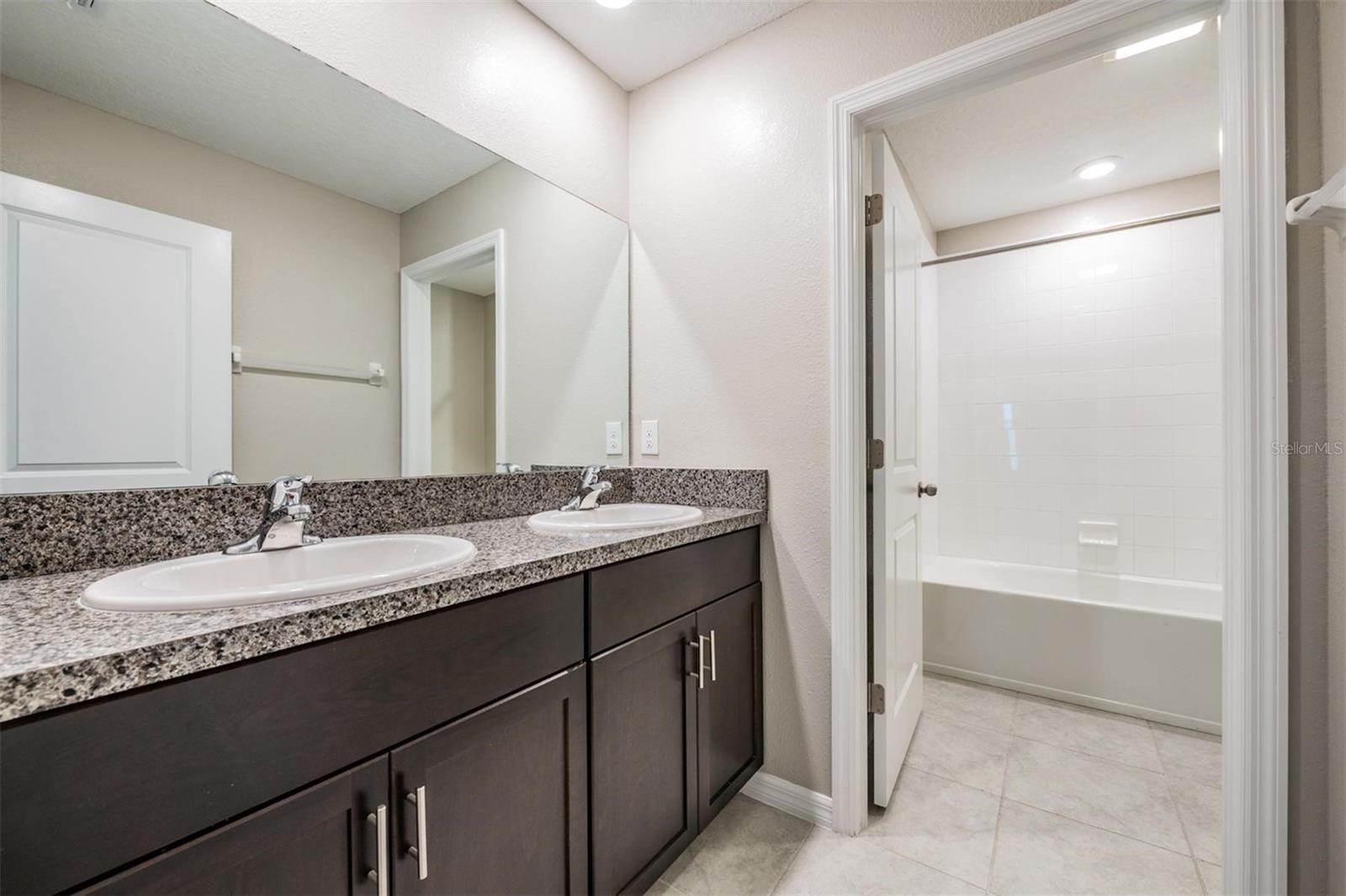 TOUCHSTONE PHASE 4 - Residential Lease